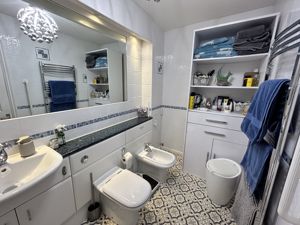 Photo 24- click for photo gallery